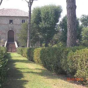 Di Charme La Bonarella Bed & Breakfast